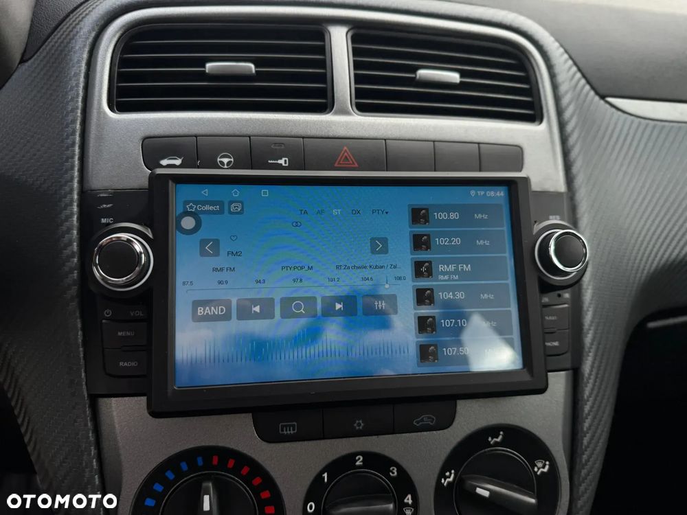 Fiat Punto 1.4 Easy Pakiet Easy Plus S&S - 32