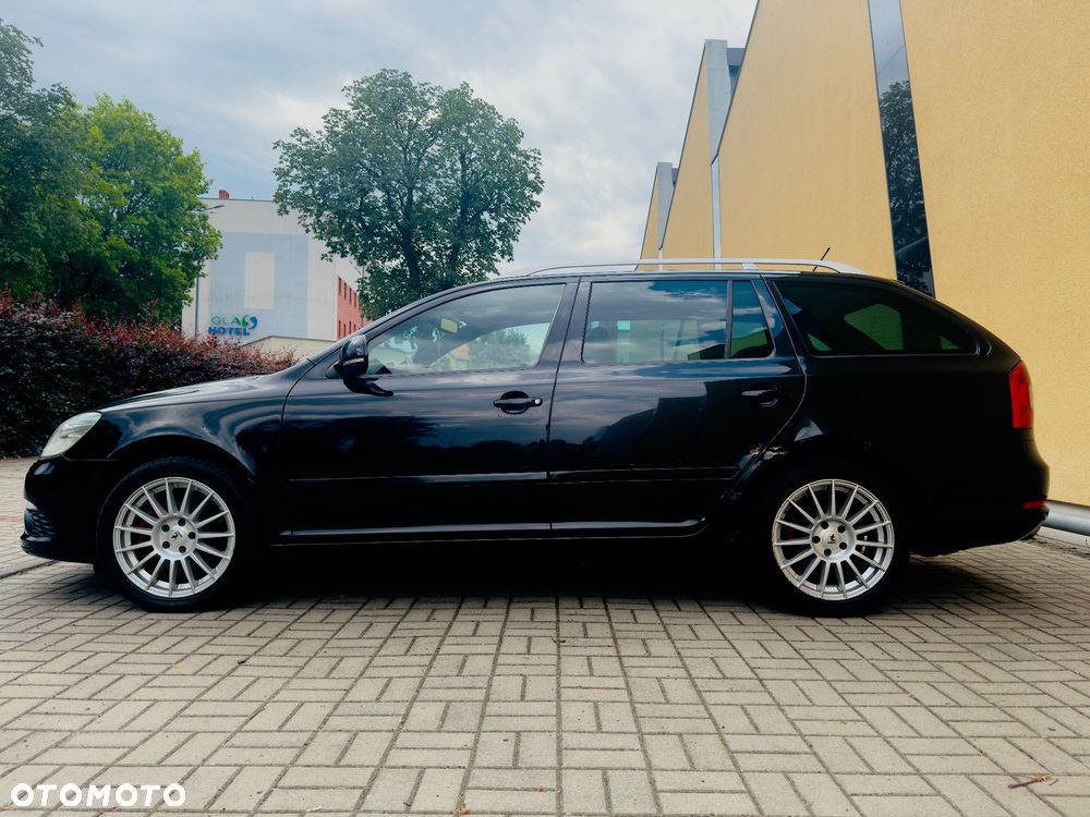 Skoda Octavia 2.0 TDI DPF RS - 6