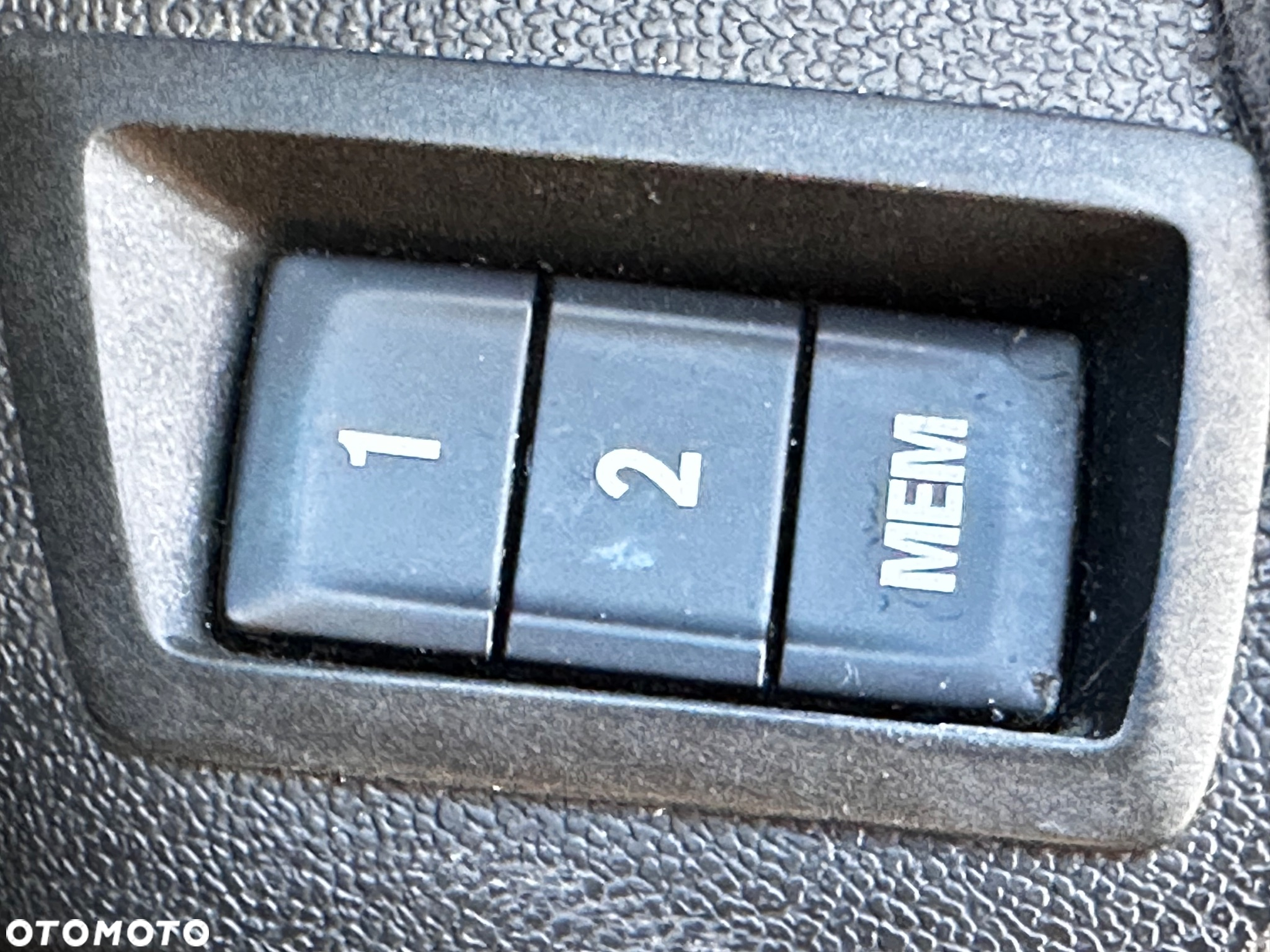 Opel Insignia - 25