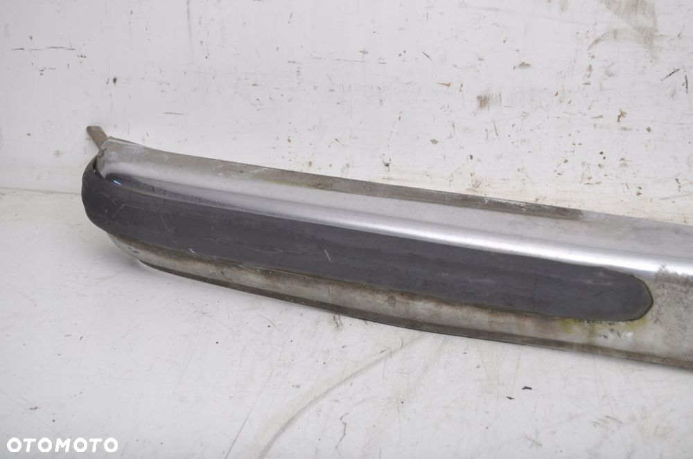 MERCEDES W123 ZDERZAK PRZÓD PRZEDNI - 11