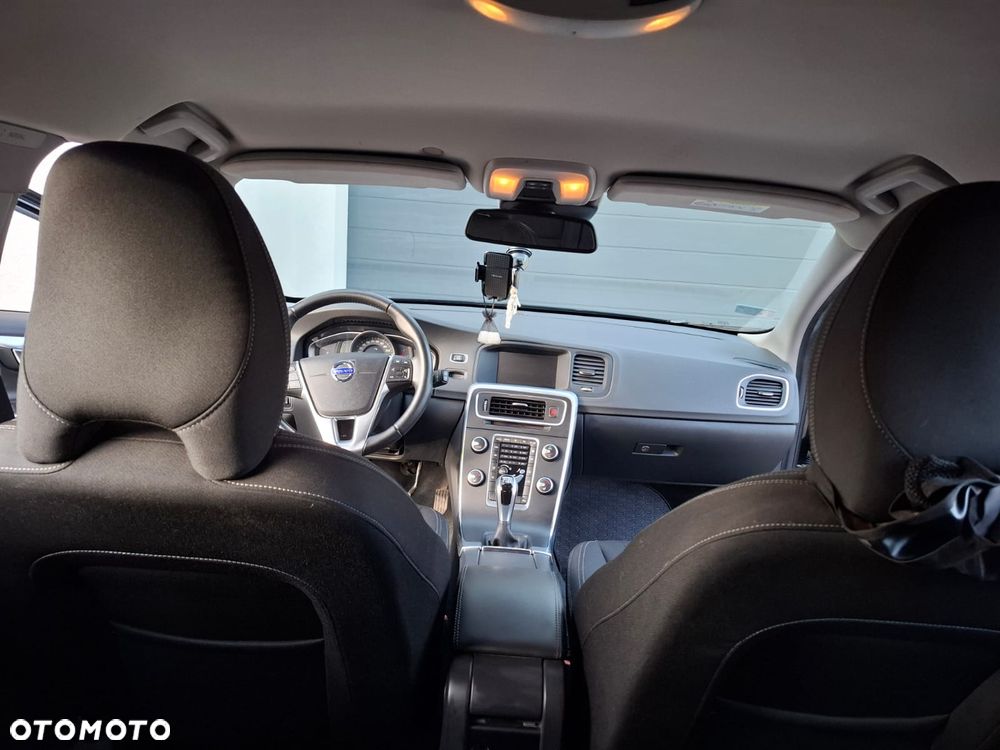 Volvo V60 D3 Kinetic - 12