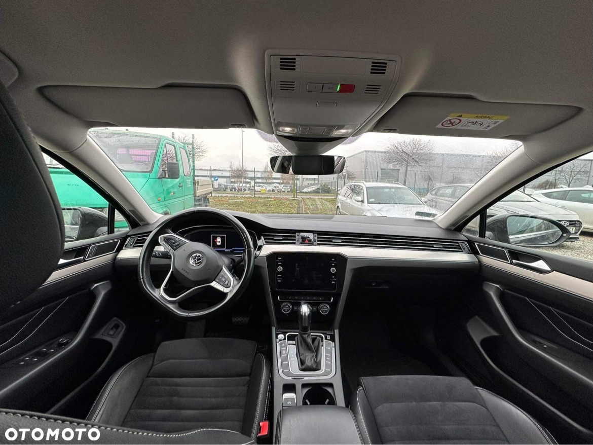 Volkswagen Passat 1.5 TSI EVO Elegance DSG - 8