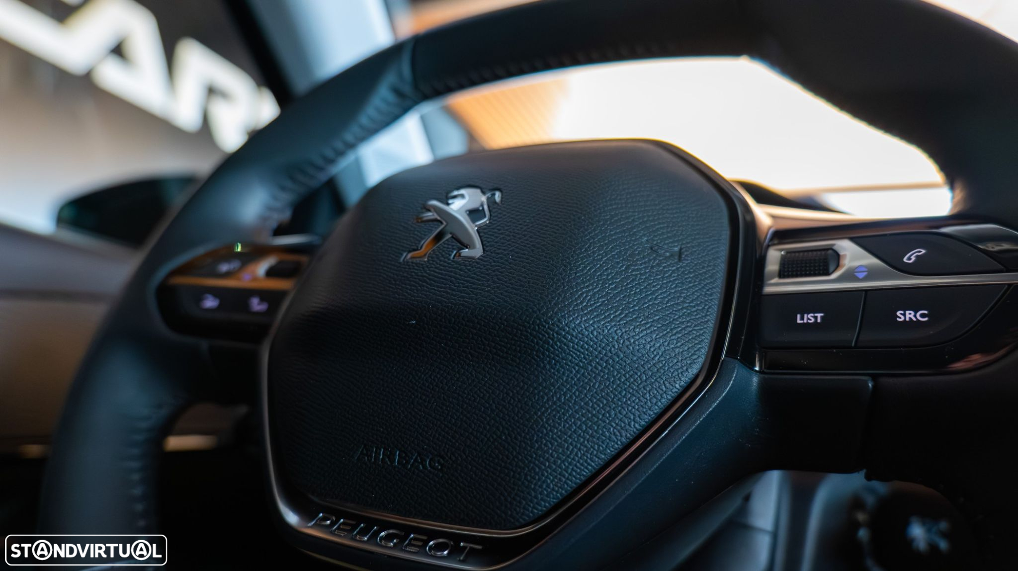 Peugeot 208 1.2 PureTech Allure EAT8 - 17