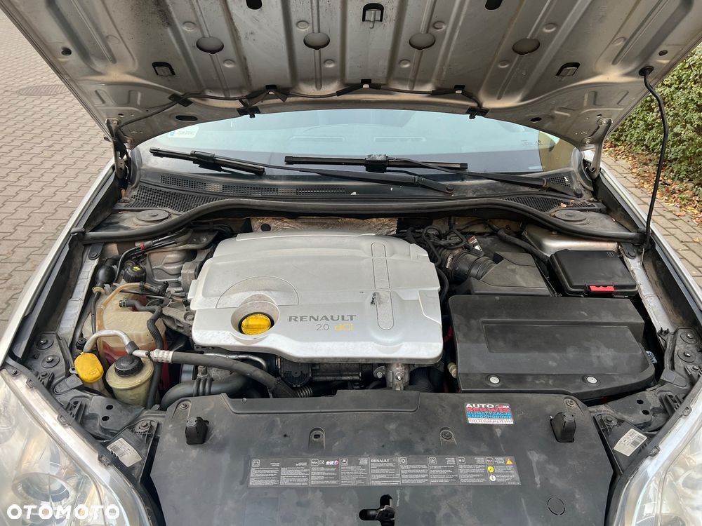 Renault Laguna 2.0 dCi Privilege - 12