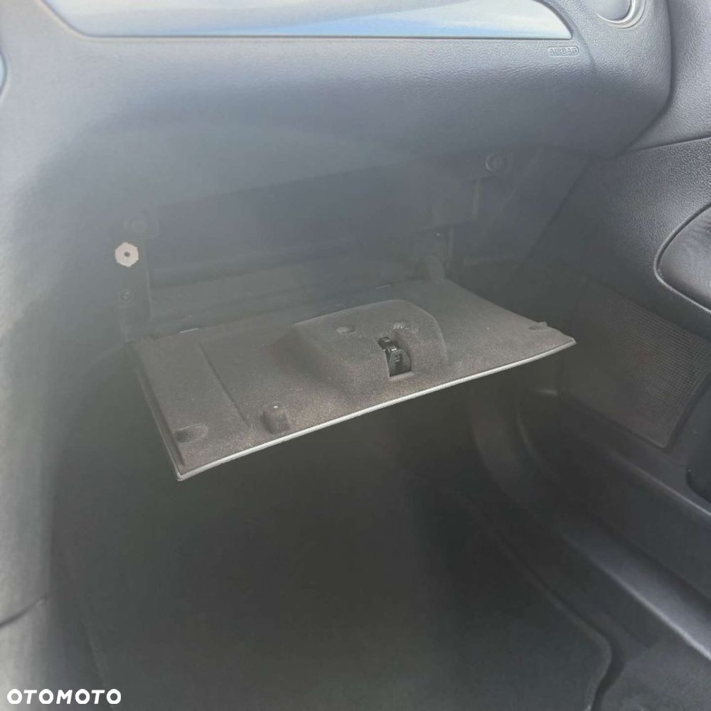 Ford Mondeo - 33