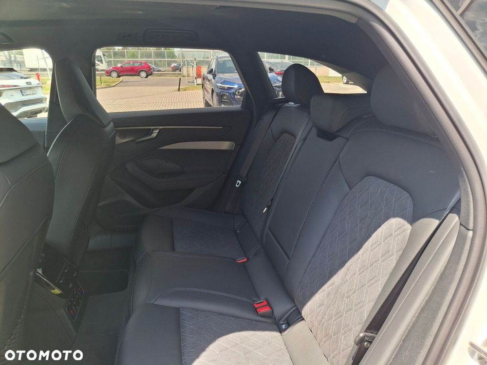 Audi A6 Avant - 22