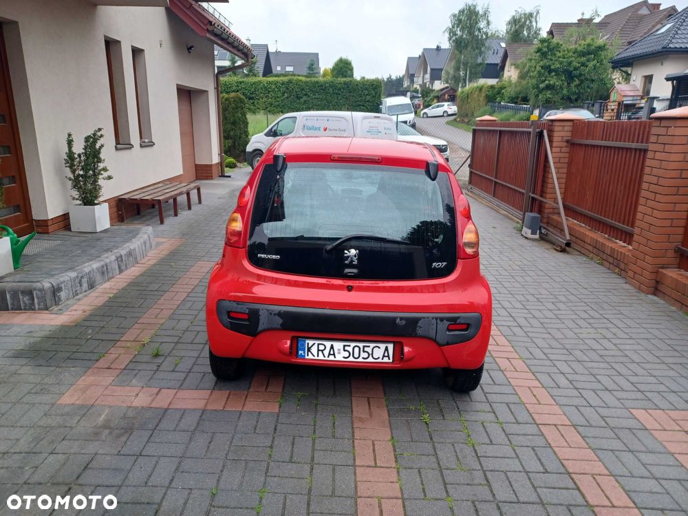 Peugeot 107 - 1