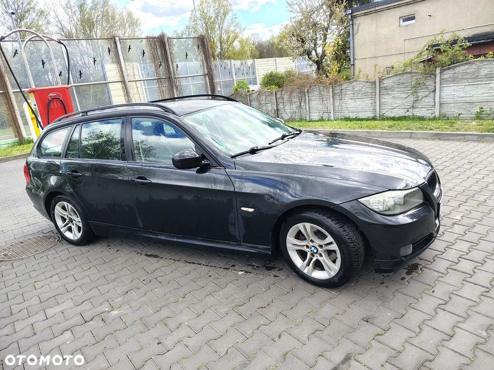 BMW Seria 3 318i - 3
