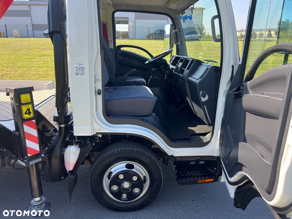 Isuzu M21 - 18