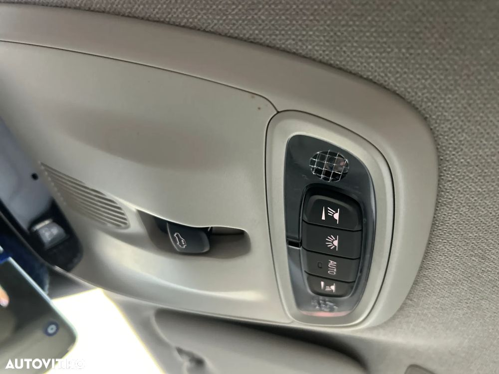 Volvo XC 40 - 11