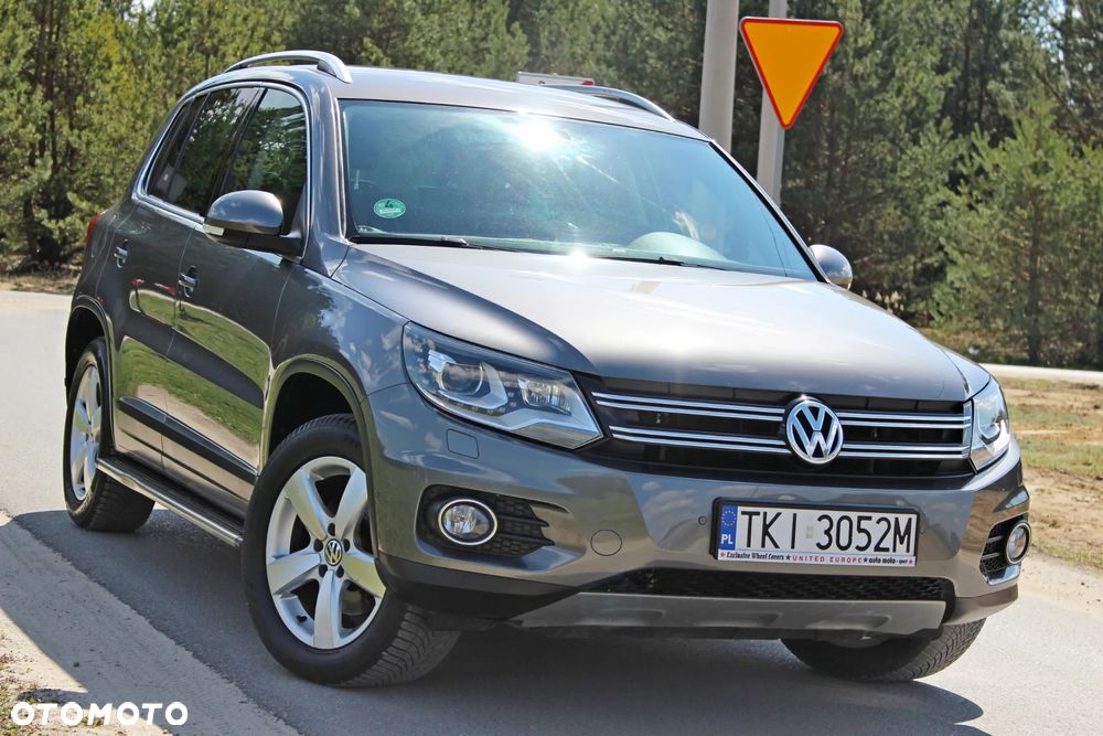 Volkswagen Tiguan 2.0 TDI DPF 4Motion BlueMotion Technology Lounge Sport & Style - 11