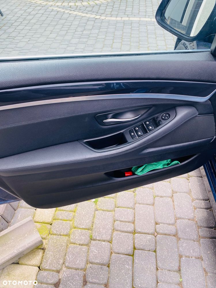 BMW Seria 5 520d Efficient Dynamics - 9