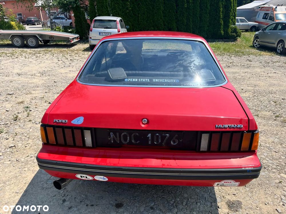 Ford Mustang - 7