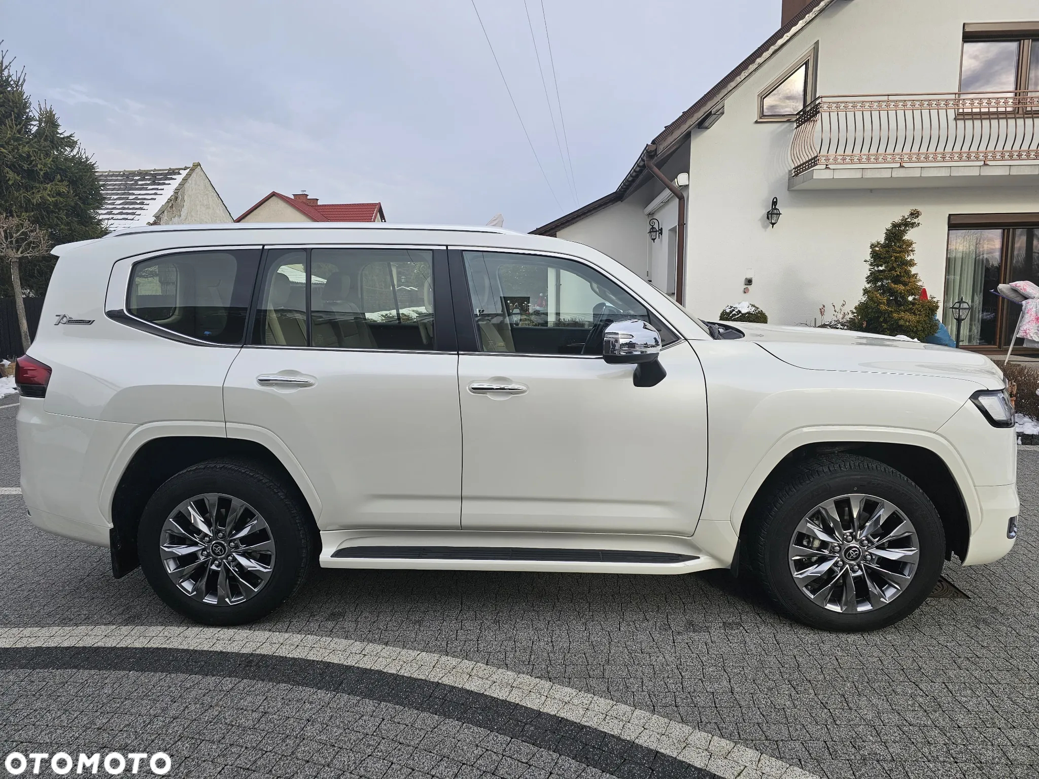 Toyota Land Cruiser - 3