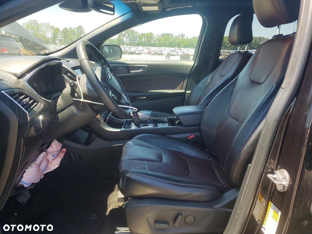 Ford Edge - 7
