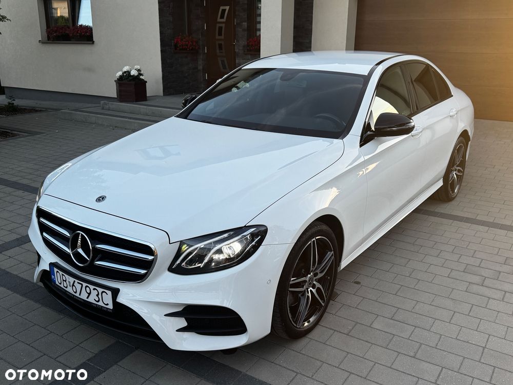 Mercedes-Benz Klasa E 220 d 4-Matic 9G-TRONIC - 8