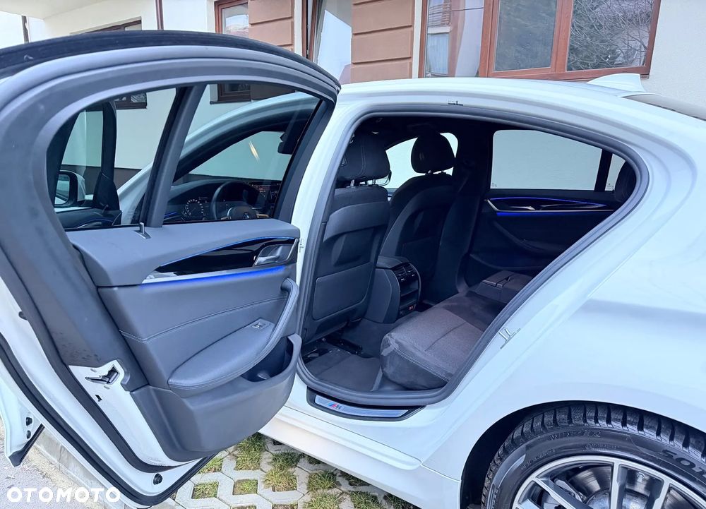 BMW Seria 5 520d xDrive Sport Line sport - 11