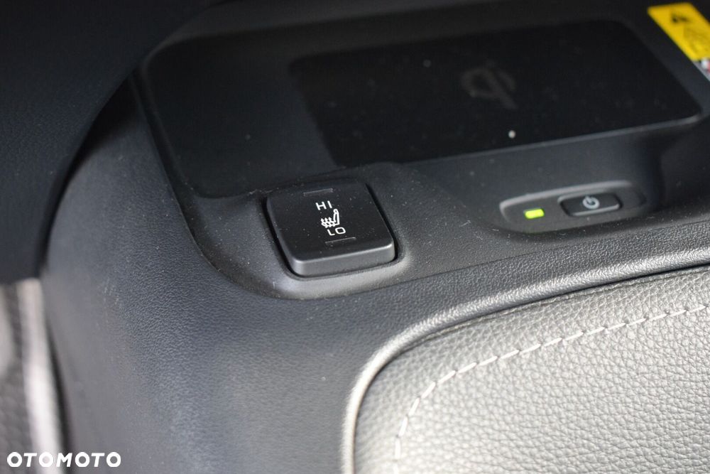 Toyota Corolla 2.0 Hybrid Style - 19