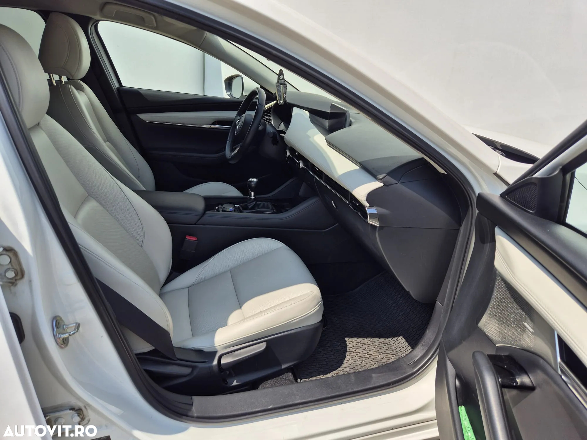 Mazda 3 X180 MHEV GT Plus - 8