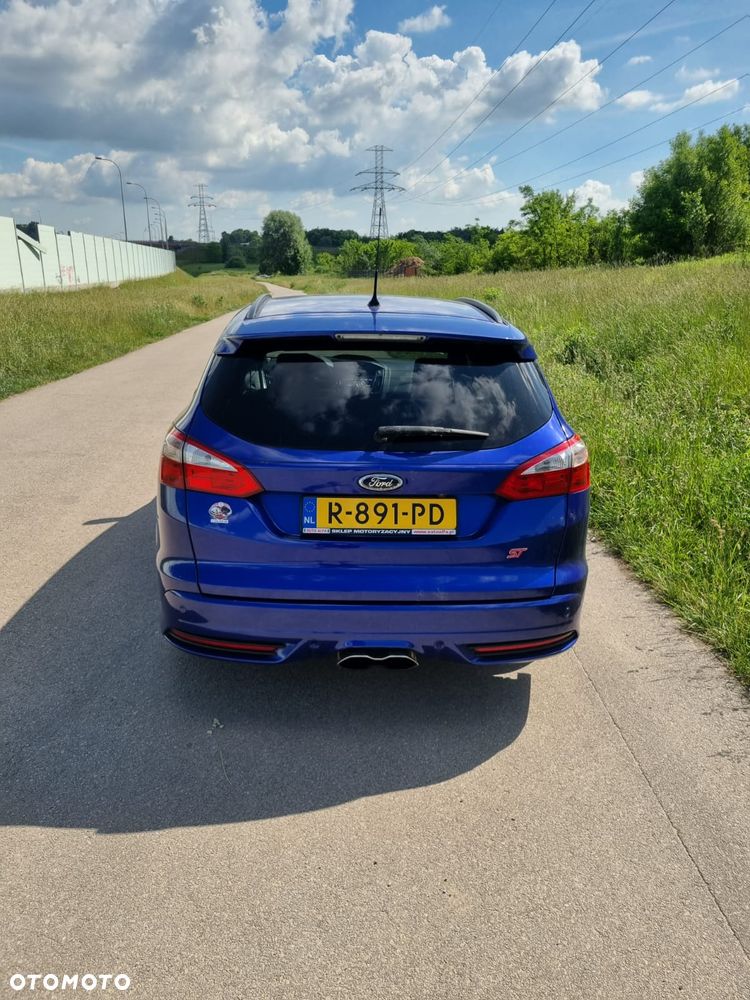 Ford Focus 2.0 EcoBoost ST mit Leder-Sport-Paket - 9