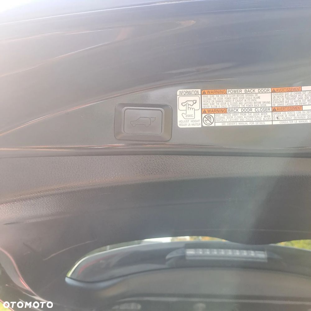 Toyota RAV4 Hybrid Premium 4x4 - 31