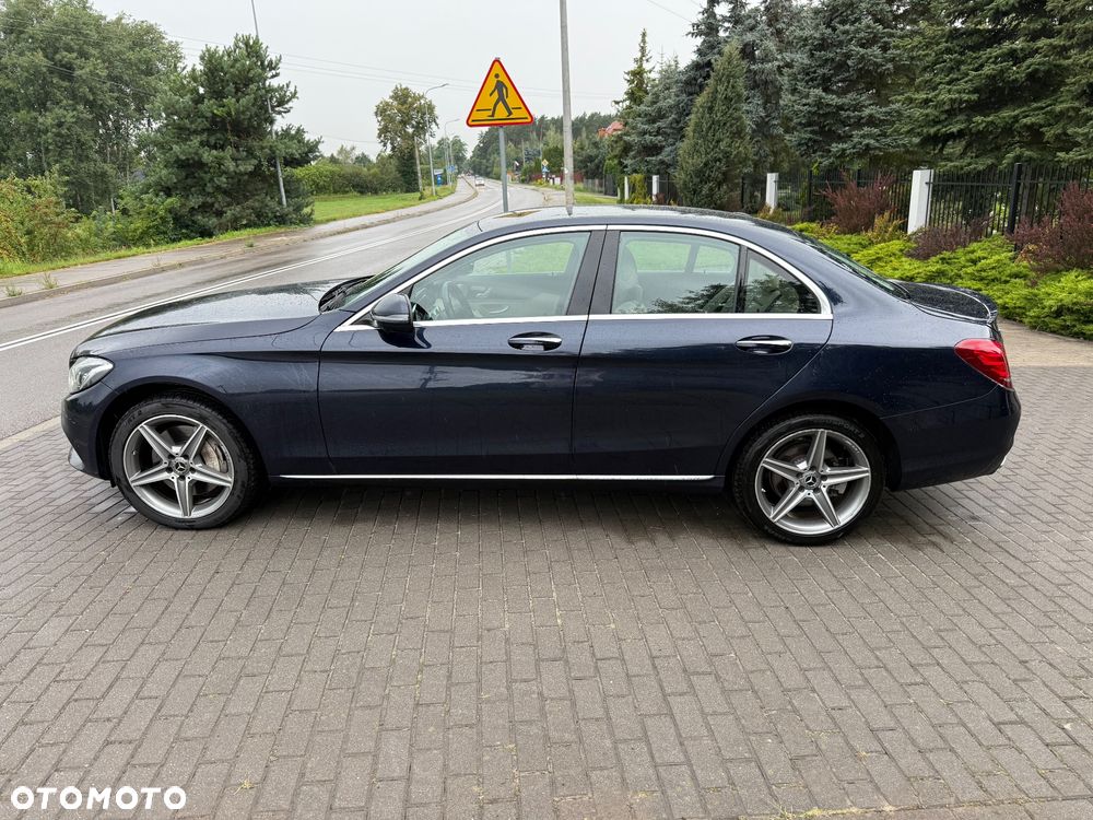 Mercedes-Benz Klasa C 300 7G-TRONIC - 3