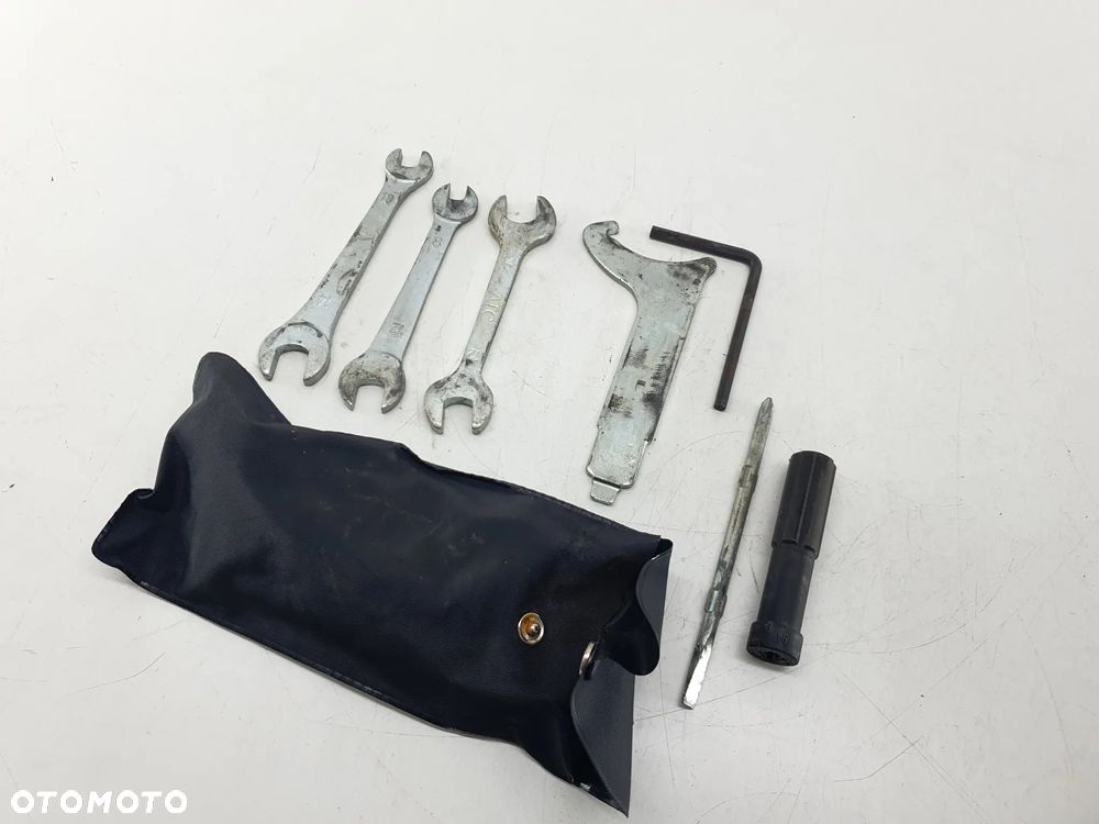 KLUCZE ZESTAW  HONDA CB 650F - 6