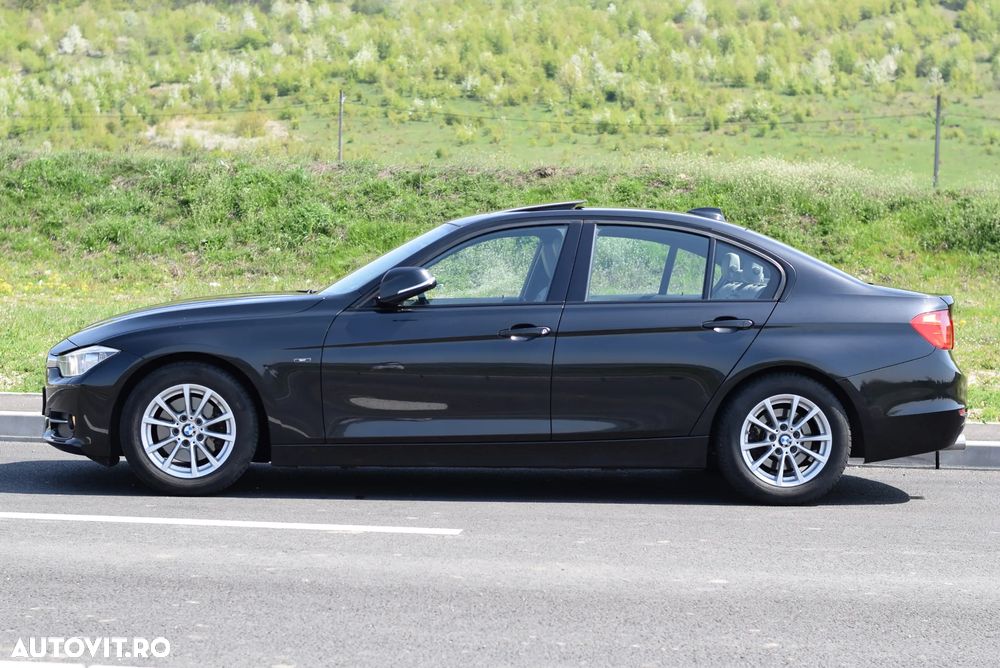 BMW Seria 3 320d Sport-Aut. Sport Line - 26