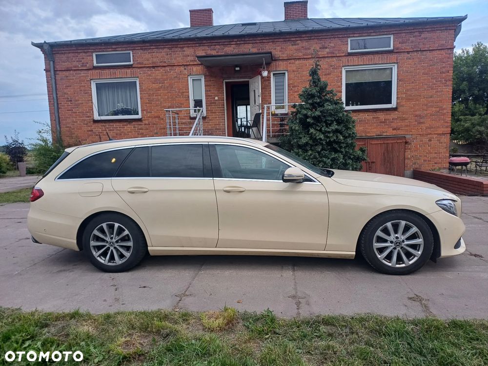 Mercedes-Benz Klasa E 200 d - 4