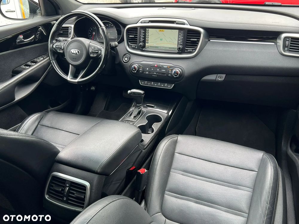 Kia Sorento - 4