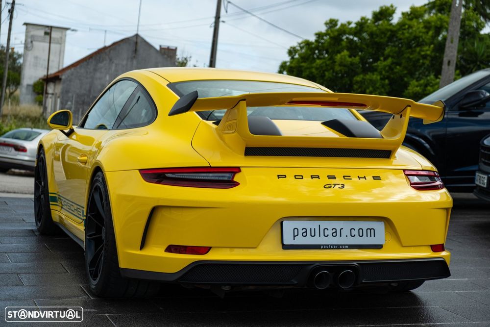 Porsche 911 Série F - 17