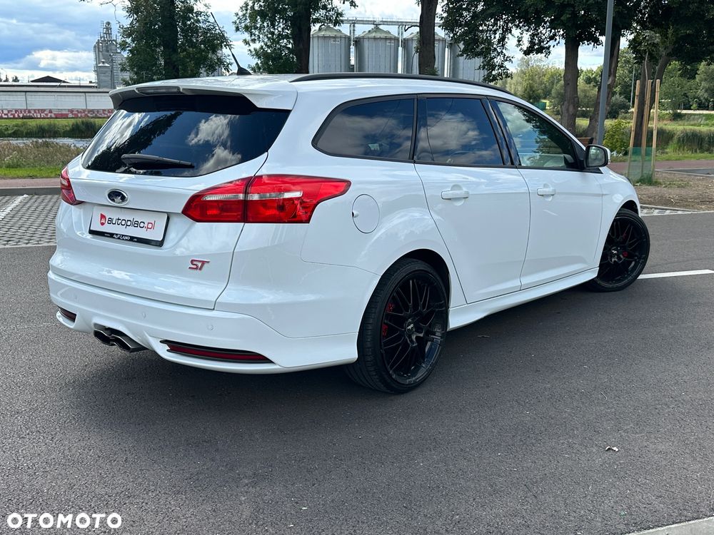 Ford Focus - 4