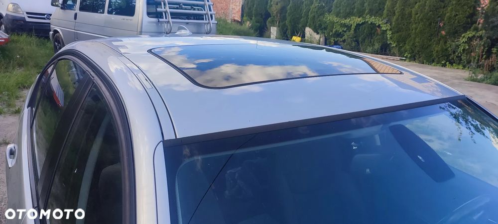BMW Seria 3 318i - 9