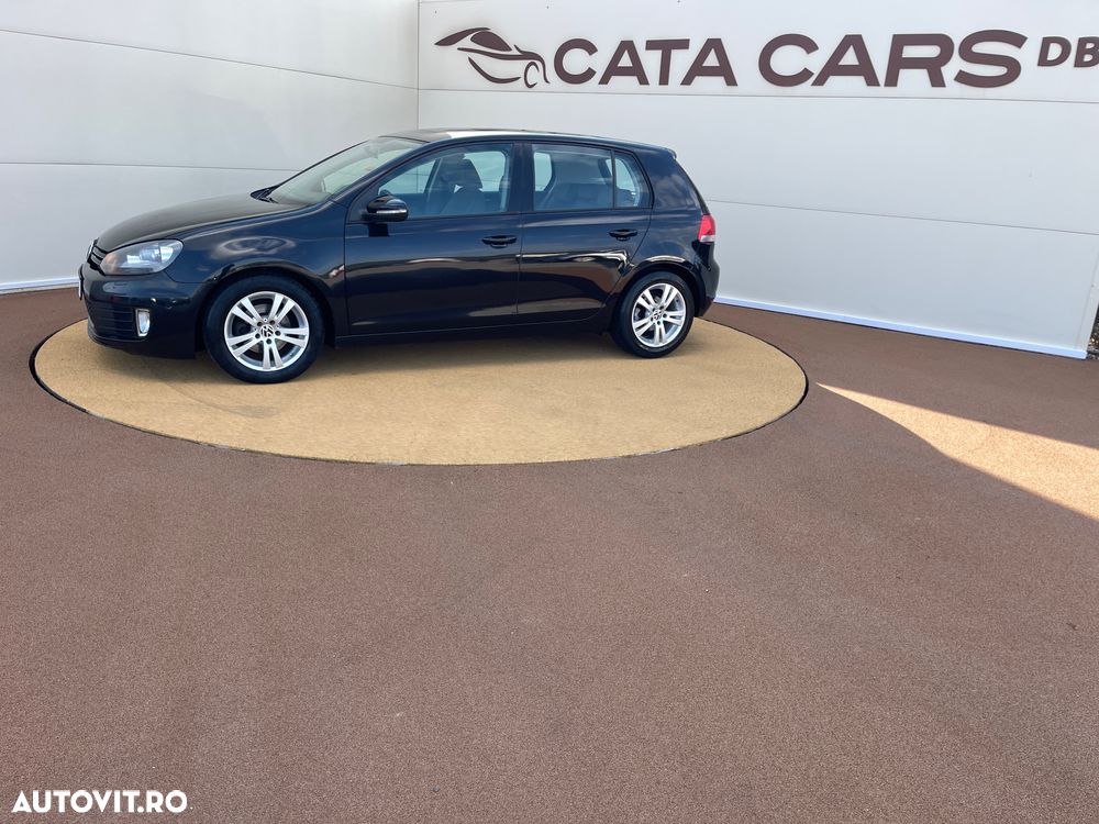 Volkswagen Golf - 6