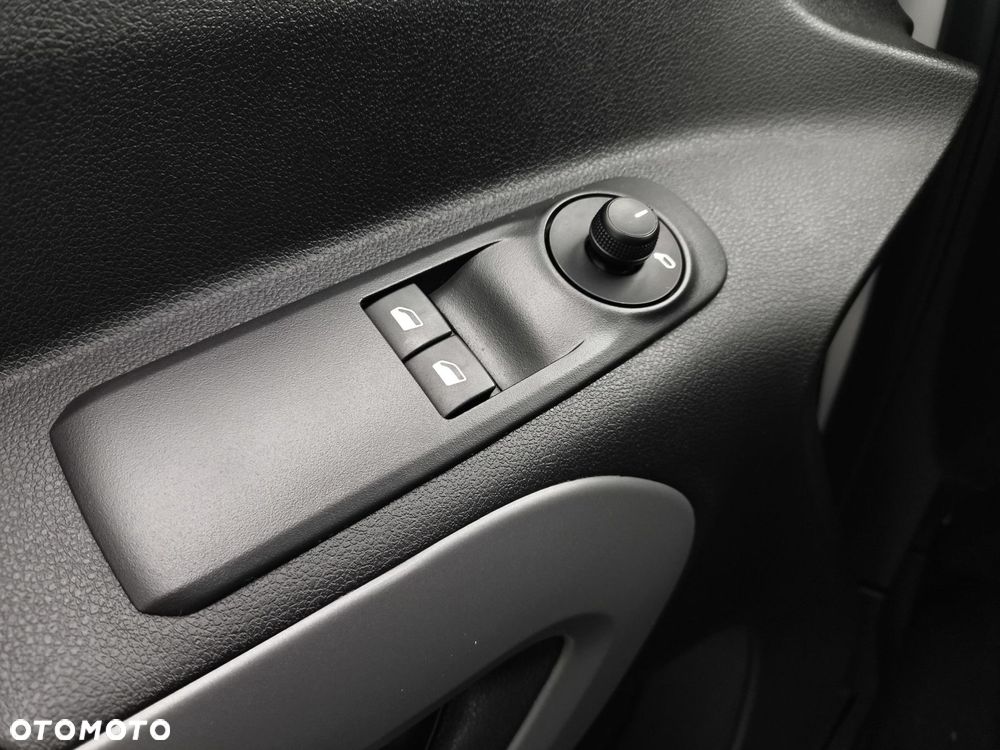 Toyota Proace City Verso Long 1.5 D-4D Business - 11