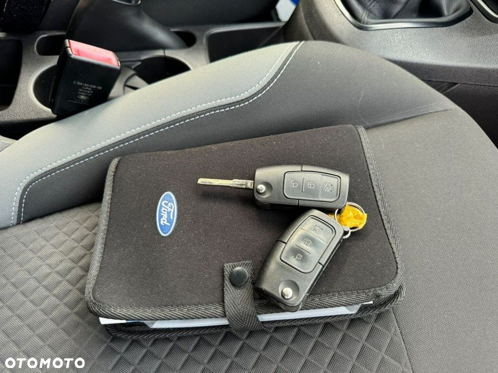 Ford Fiesta 1.25 Silver X - 34