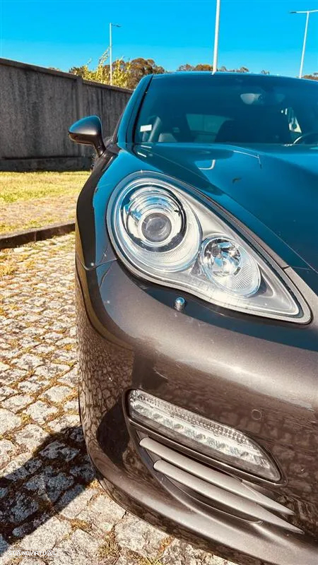 Porsche Panamera Platinum Edition - 5