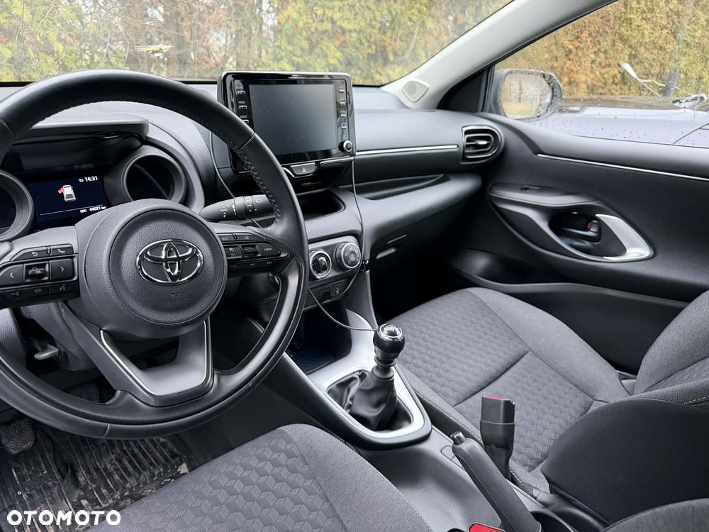 Toyota Yaris 1.5 Active - 10