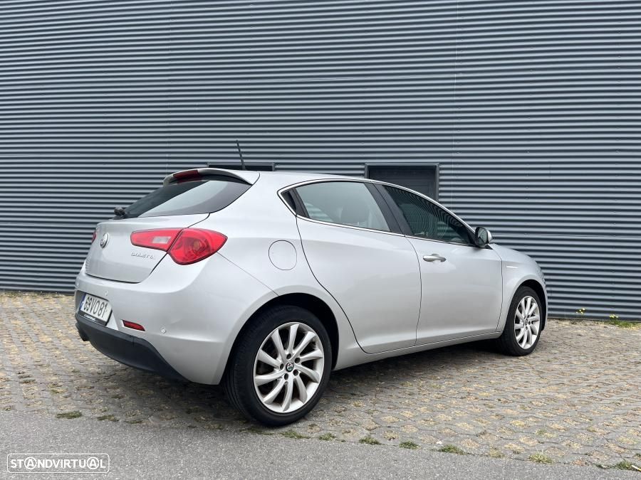 Alfa Romeo Giulietta 1.6 JTDM Distinctive 57X - 15