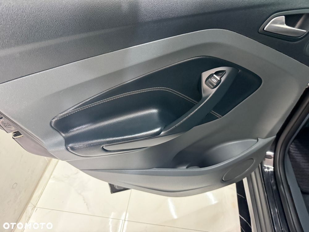 Ford C-MAX 2.0 TDCi Titanium - 14