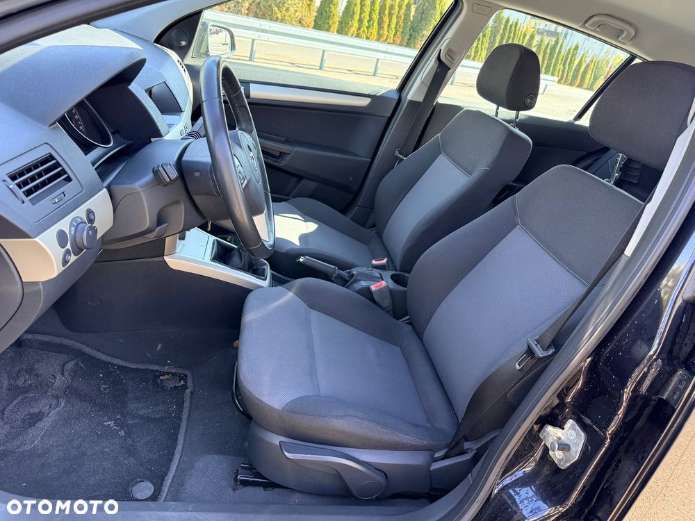 Opel Astra 1.6 Edition 111 Jahre - 20