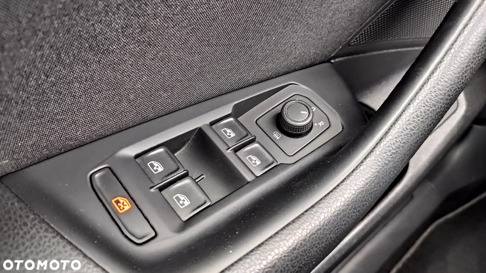 Volkswagen Passat - 36
