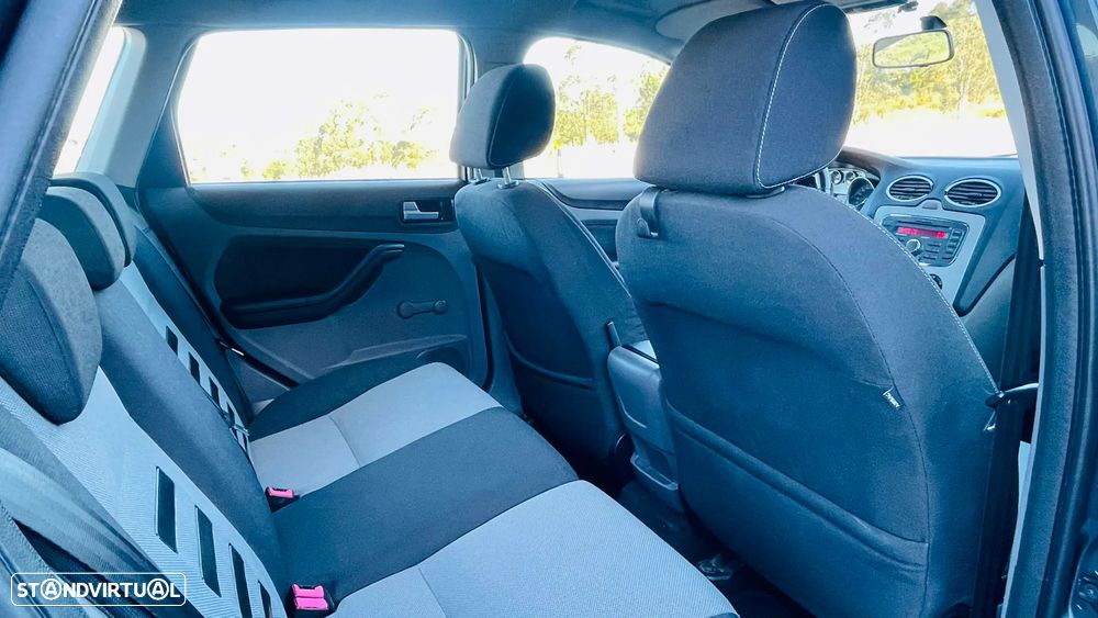 Ford Focus SW 1.6 TDCi ECOnetic - 12