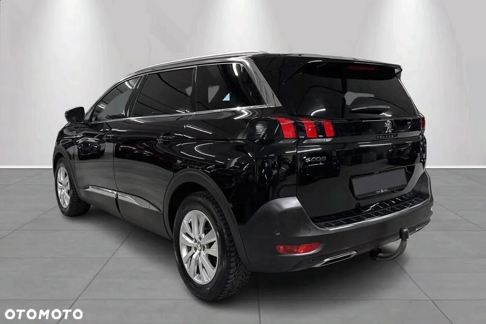 Peugeot 5008 - 4