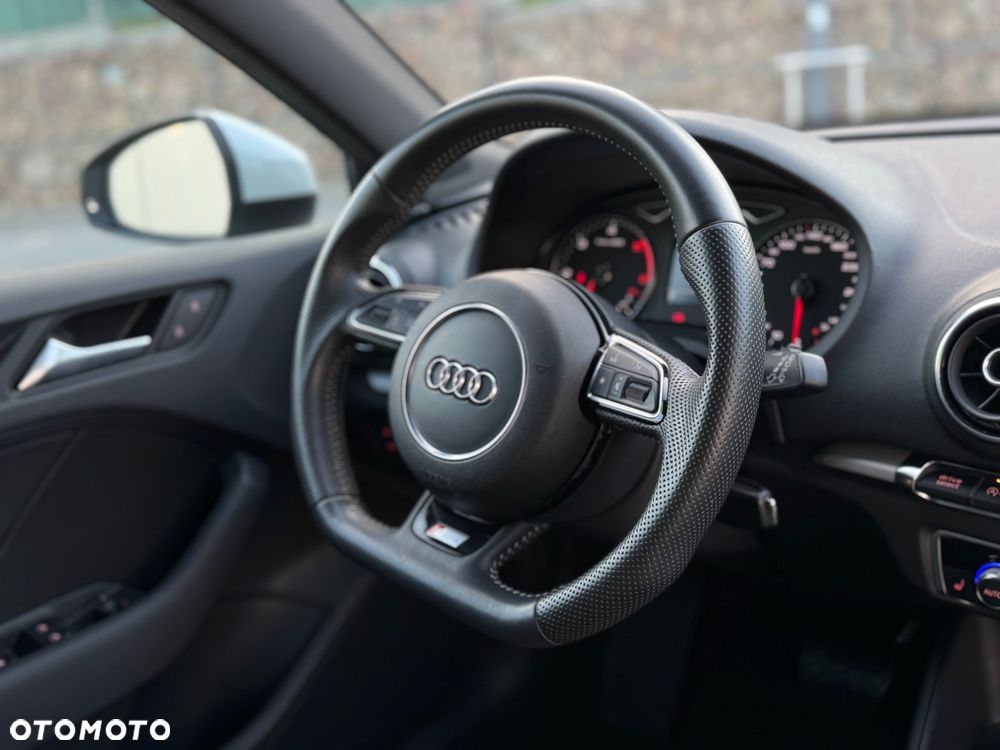 Audi A3 Sportback 2.0 TDI S tronic S line Sportpaket - 17