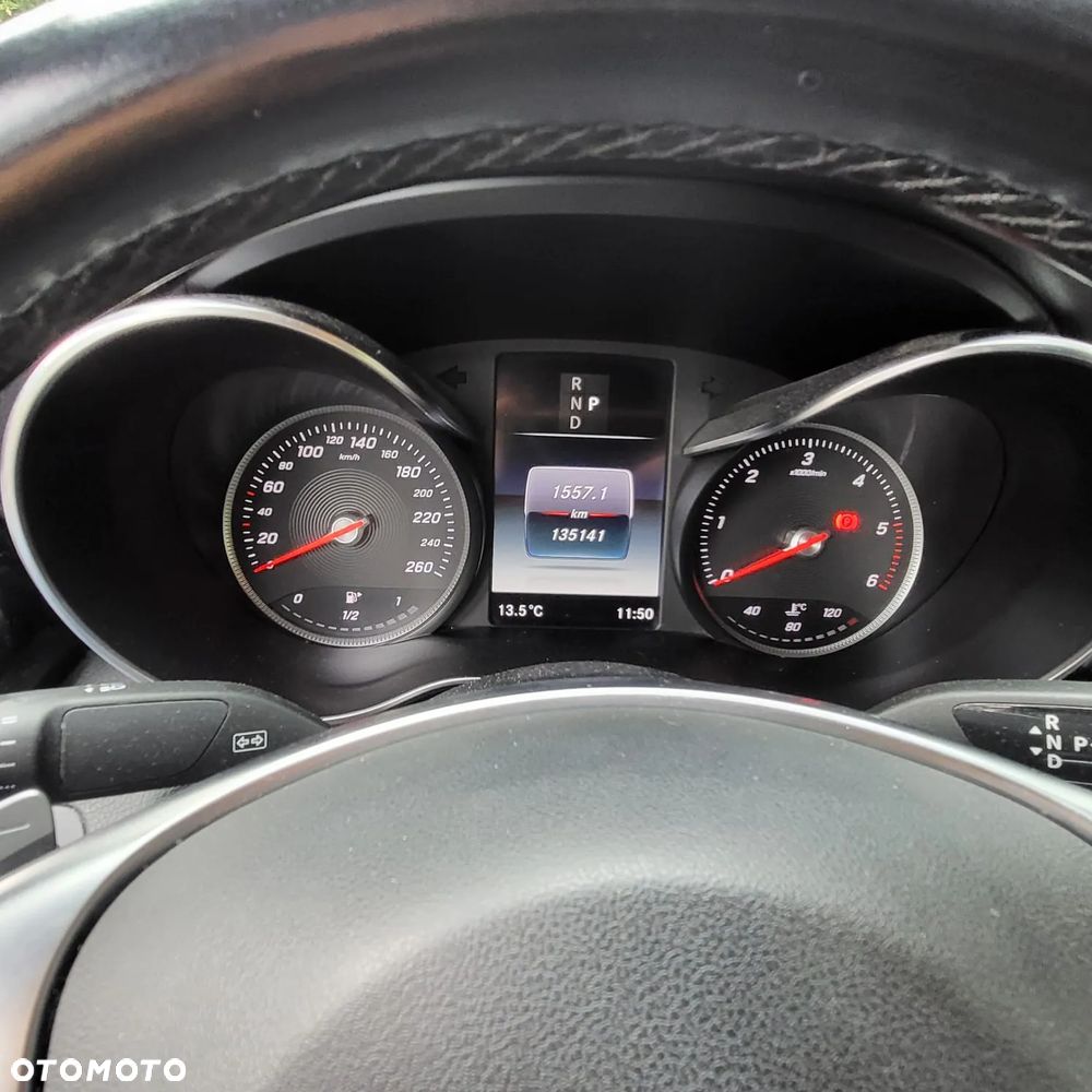 Mercedes-Benz GLC 220 d 4Matic 9G-TRONIC AMG Line - 10