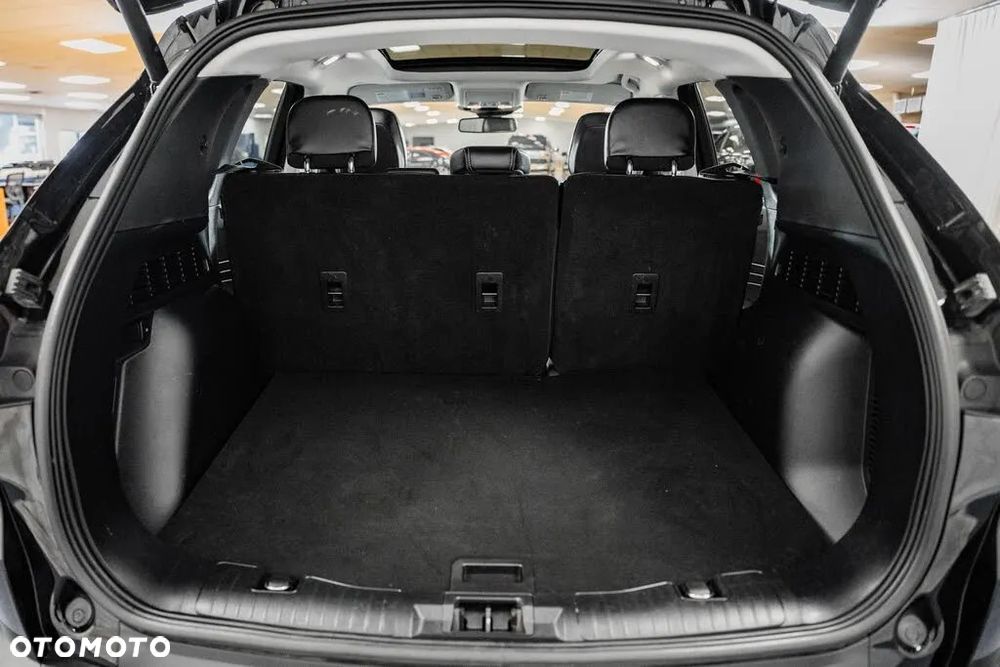 Ford Escape 2.0 EcoBoost AWD Titanium - 17