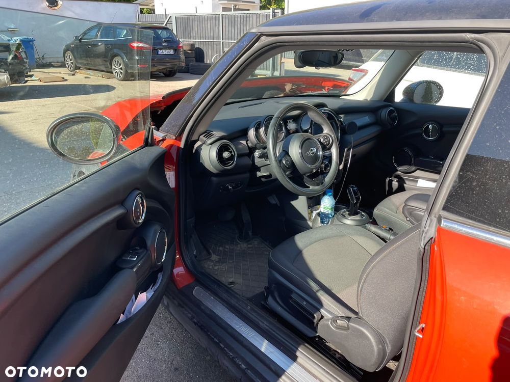 MINI Cooper Standard - 6