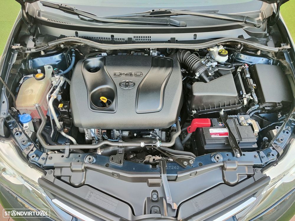 Toyota Auris 1.4 D-4D Com.+P.Sport+Navi - 47
