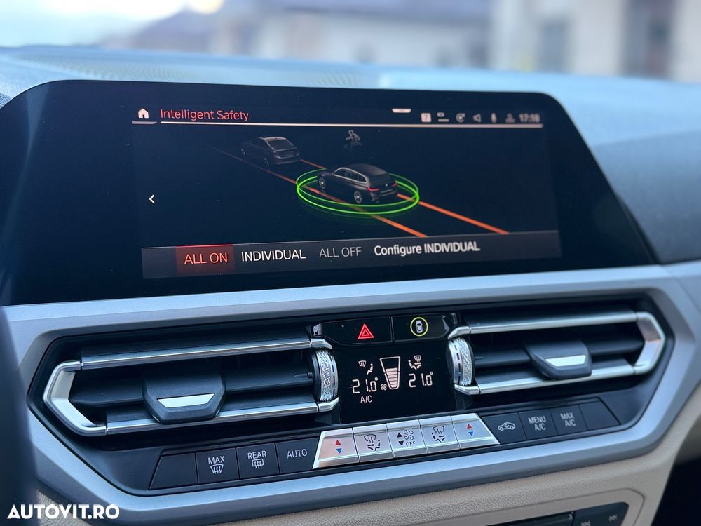 BMW Seria 3 330e Aut. - 29